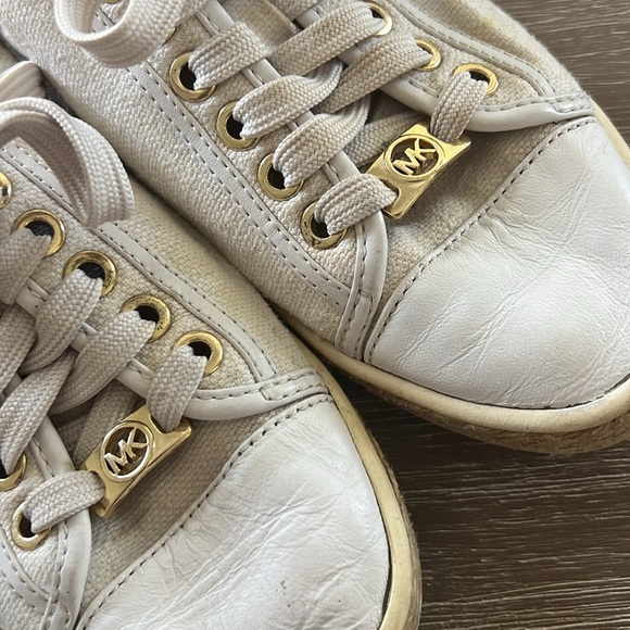 Ladies’ MICHAEL KORS Canvas Sneaker - Size 6M (Pre-Owned) - Picture 3 of 4